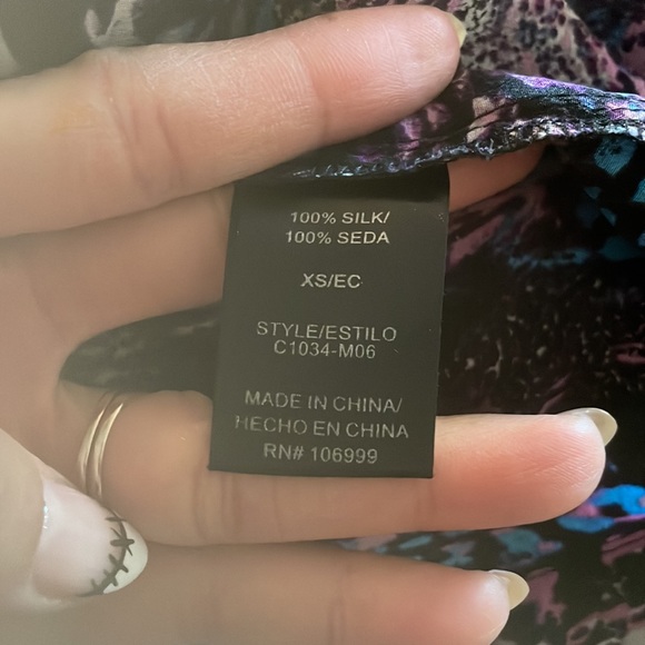 FLATTERING DRESS - Picture 9 of 9